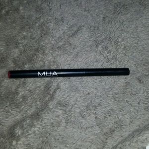 Lip liner